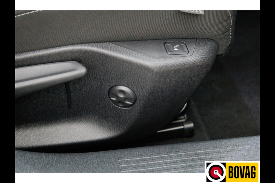 Opel Astra Sports Tourer 1.2 Turbo Ultimate | Pano | Leer | Stoelverwarming+koeling | Sportstoel met memory Achterbankverwarming, Stuurverwarming, Zwart dak, Navigatie, Adaptive cruise