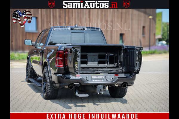 Dodge Ram 1500 Limited Night High Output 540HP 706Nm | Massage + Full Option | De Meest Luxe en Volle Pick-Up in zijn Klasse | Comfortabele Dubbele Cabine met Royale 5 Zitplaatsen | BPM vrij | Nu Leverbaar uit Voorraad | Voorraad Nr 2334 - 5409