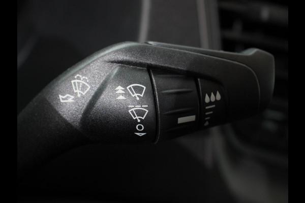 Ford Transit Custom 300 2.0 TDCI 130pk L2H1 Automaat | Navigatie | Cruise control | Camera | PDC VA | Trekhaak | Lichtmetalen Velgen