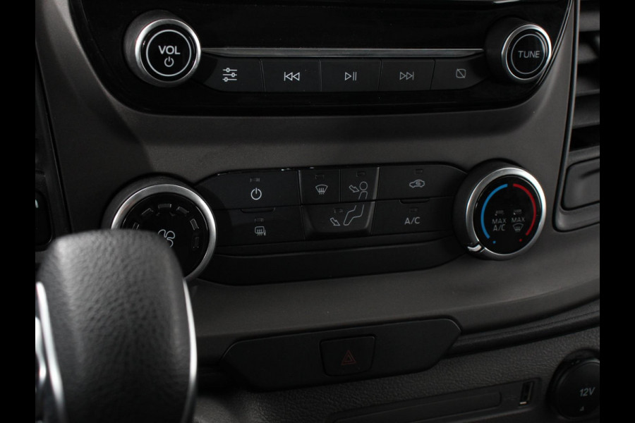 Ford Transit Custom 300 2.0 TDCI 130pk L2H1 Automaat | Navigatie | Cruise control | Camera | PDC VA | Trekhaak | Lichtmetalen Velgen