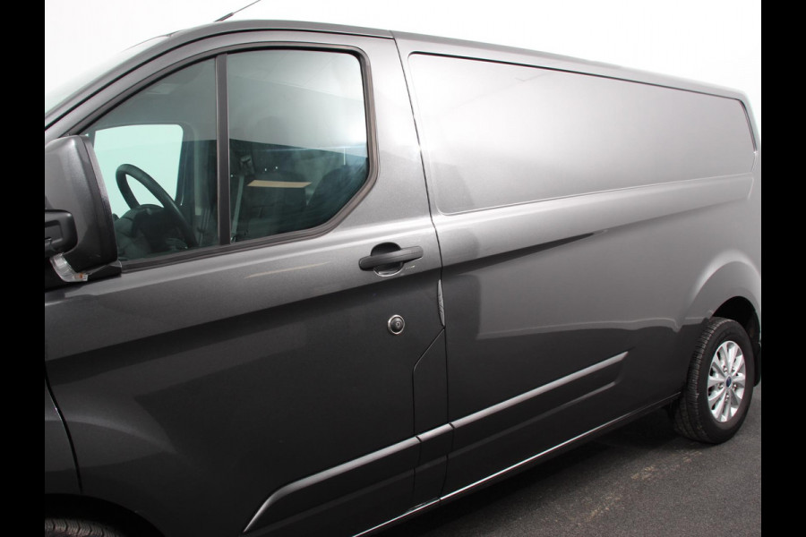 Ford Transit Custom 300 2.0 TDCI 130pk L2H1 Automaat | Navigatie | Cruise control | Camera | PDC VA | Trekhaak | Lichtmetalen Velgen