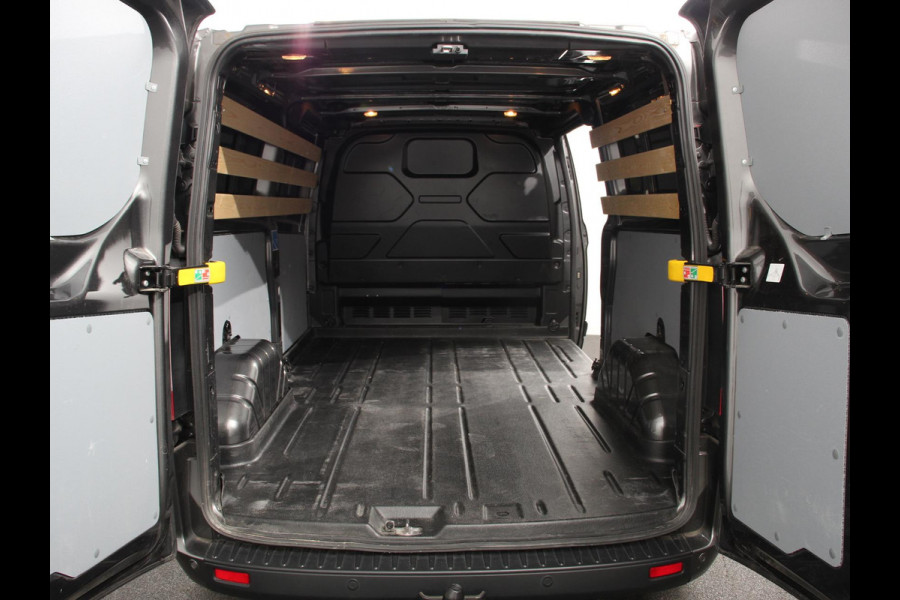 Ford Transit Custom 300 2.0 TDCI 130pk L2H1 Automaat | Navigatie | Cruise control | Camera | PDC VA | Trekhaak | Lichtmetalen Velgen