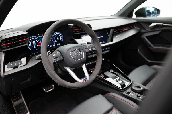 Audi RS3 Sportback 2.5 TFSI quattro |Pano|HUD|Adaptive|B&O|