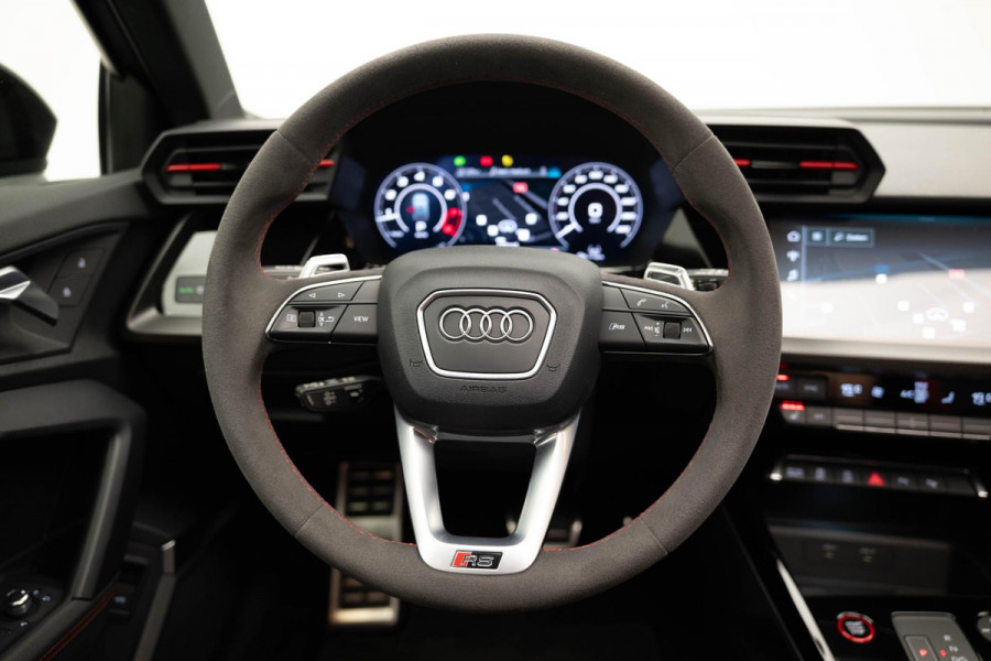 Audi RS3 Sportback 2.5 TFSI quattro |Pano|HUD|Adaptive|B&O|