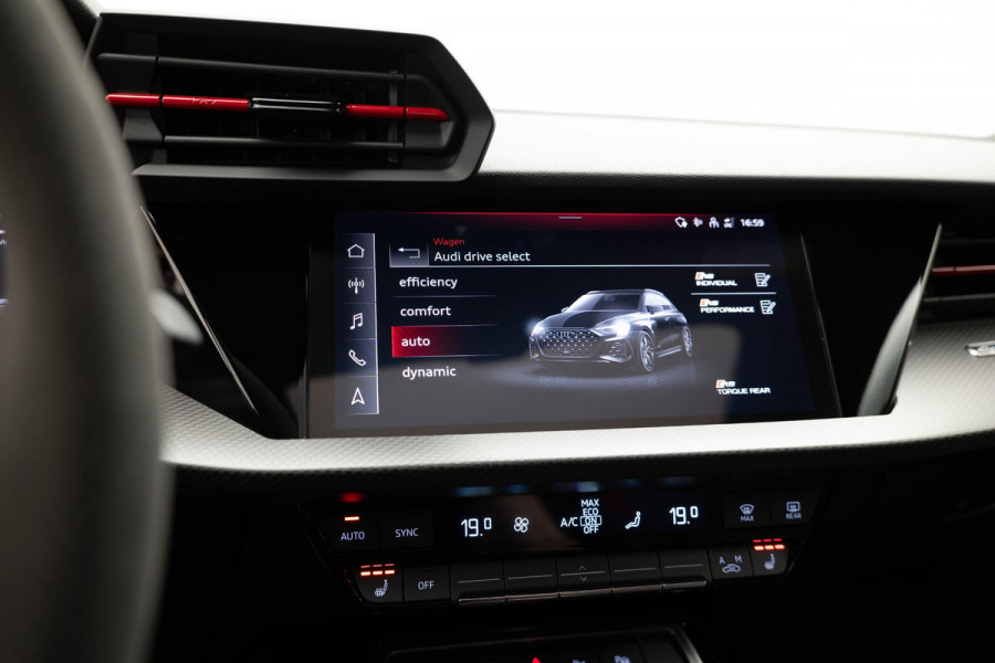 Audi RS3 Sportback 2.5 TFSI quattro |Pano|HUD|Adaptive|B&O|