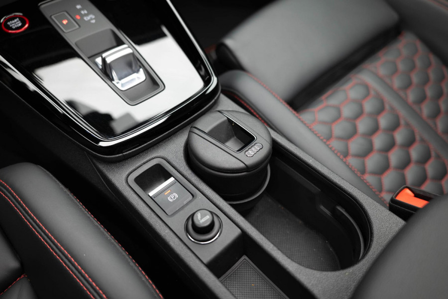 Audi RS3 Sportback 2.5 TFSI quattro |Pano|HUD|Adaptive|B&O|