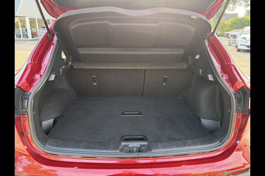Nissan QASHQAI 1.2 Tekna 116pk Automaat | Trekhaak | Panorama dak | 360 graden Camera's | Navigatie