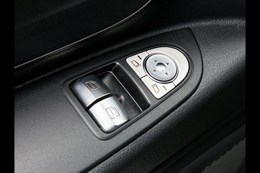 Mercedes-Benz Vito 114 CDI Lang Automaat Navigatie Airco Bluetooth Camera Trekhaak Mercedes-Benz Vito 114 CDI Lang Automaat Navigatie Airco Bluetooth Camera Trekhaak