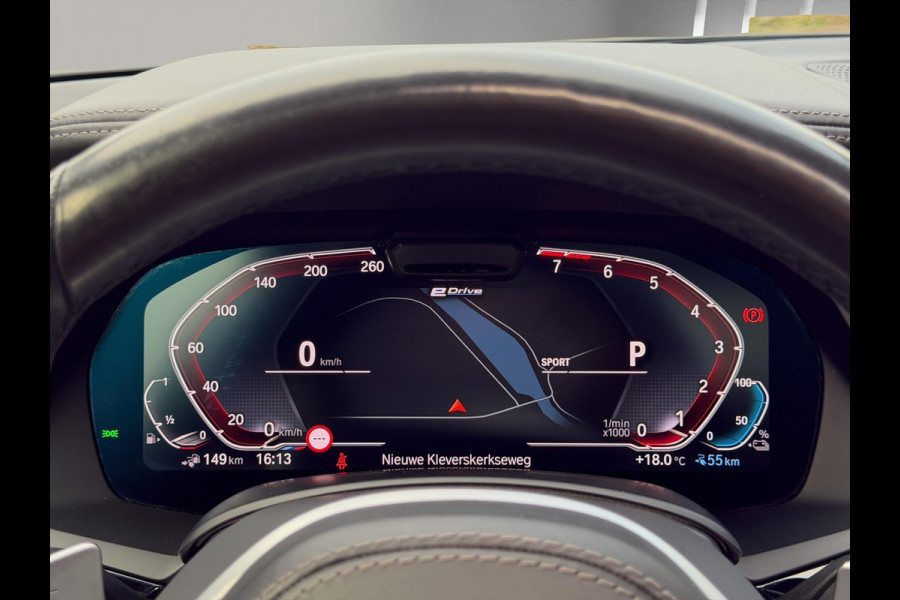 BMW X5 xDrive45e M-Sport B&W Sky Massage Laser BMW X5 xDrive45e M-Sport B&W Sky Massage Laser