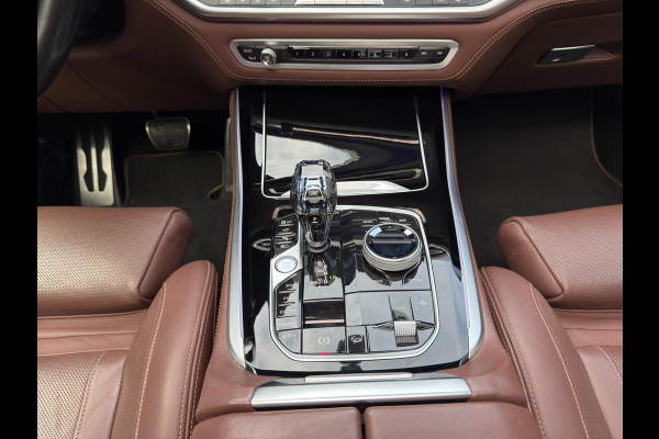 BMW X5 xDrive45e M-Sport B&W Sky Massage Laser BMW X5 xDrive45e M-Sport B&W Sky Massage Laser