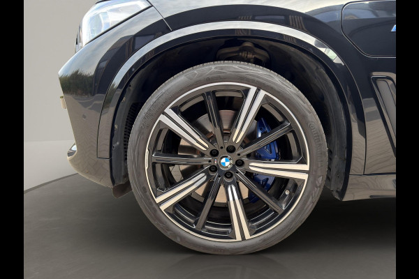 BMW X5 xDrive45e M-Sport B&W Sky Massage Laser BMW X5 xDrive45e M-Sport B&W Sky Massage Laser