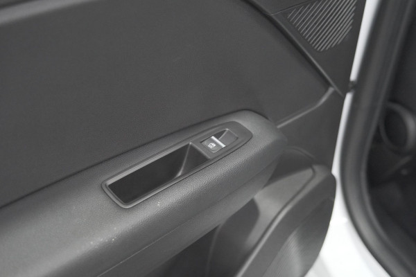 Renault Captur Mild Hybrid 160 EDC Techno | Camera | Navigatie | Apple Carplay | Pack Full Screen Renault Captur Mild Hybrid 160 EDC Techno | Camera | Navigatie | Apple Carplay | Pack Full Screen