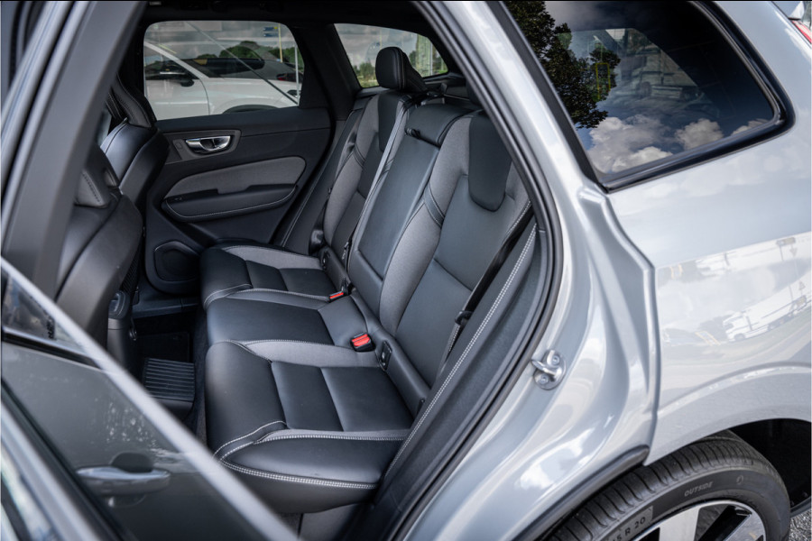 Volvo XC60 2.0 T6 Plug-in hybrid AWD Plus Dark ** Trekhaak ** Panodak ** H/K