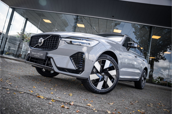 Volvo XC60 2.0 T6 Plug-in hybrid AWD Plus Dark ** Trekhaak ** Panodak ** H/K