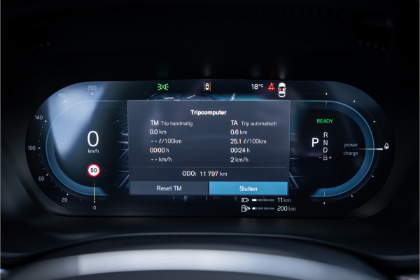 Volvo XC60 2.0 T6 Plug-in hybrid AWD Plus Dark ** Trekhaak ** Panodak ** H/K