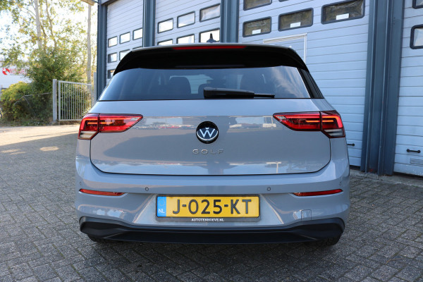 Volkswagen Golf 1.5 TSI Life Business Xenon Virtuel cockpit Sportzetels Camera Led Bj:2020 Volkswagen Golf 1.5 TSI Life Business Xenon Virtuel cockpit Sportzetels Camera Led Bj:2020