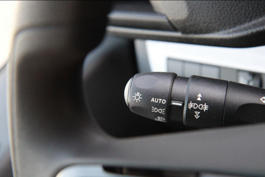 Peugeot Expert 1.5 BlueHDi 120PK L2 / BPM vrij / Direct leverbaar / Camera Peugeot Expert 1.5 BlueHDi 120PK L2 / BPM vrij / Direct leverbaar / Camera