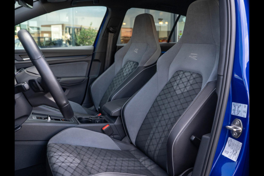 Volkswagen Golf 2.0 TSI R-line / 190PK / Pano / IQ / Black style / H&K / Keyless / Stoel+Stuurverwarming / DAB+