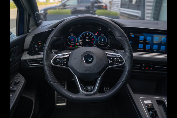 Volkswagen Golf 2.0 TSI R-line / 190PK / Pano / IQ / Black style / H&K / Keyless / Stoel+Stuurverwarming / DAB+