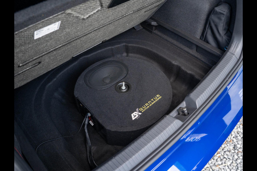 Volkswagen Golf 2.0 TSI R-line / 190PK / Pano / IQ / Black style / H&K / Keyless / Stoel+Stuurverwarming / DAB+