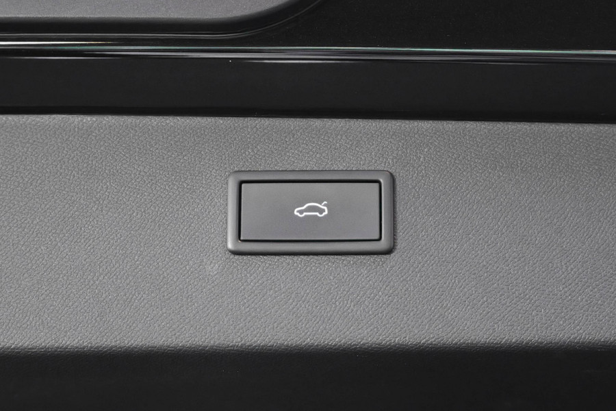 CUPRA Formentor 1.4 e-Hybrid VZ Performance |Pano|360 Camera|Ambient|Dodehoek|Draadloos Laden|