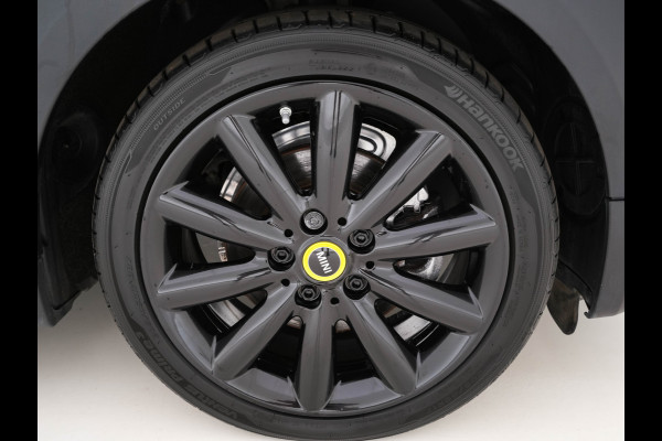 MINI Mini Electric Essential 33 kWh [3-Fase] {SOH-100%} (INCL-BTW) *FULL-LED | DIGI-COCKPIT | LEATHER-FABRIC | CAMERA | KEYLESS | HEATED-SPORTSEATS | NAVI-FULLMAP | AMBIENT-LIGHT | DAB | CRUISE | CCS-FASTLOADER | 17"ALU*