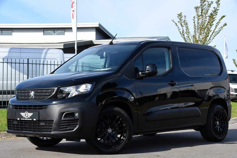 Peugeot e-Partner 136 L1 50 kWh Black Edition Camera, Cruise, Carplay, Stoelverwarming, 136pk, Multimedia, BOM VOL! Peugeot e-Partner 136 L1 50 kWh Black Edition Camera, Cruise, Carplay, Stoelverwarming, 136pk, Multimedia, BOM VOL!