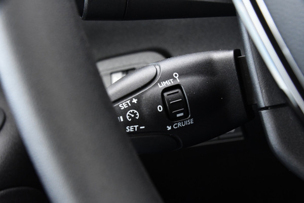 Peugeot e-Partner 136 L1 50 kWh Black Edition Camera, Cruise, Carplay, Stoelverwarming, 136pk, Multimedia, BOM VOL! Peugeot e-Partner 136 L1 50 kWh Black Edition Camera, Cruise, Carplay, Stoelverwarming, 136pk, Multimedia, BOM VOL!