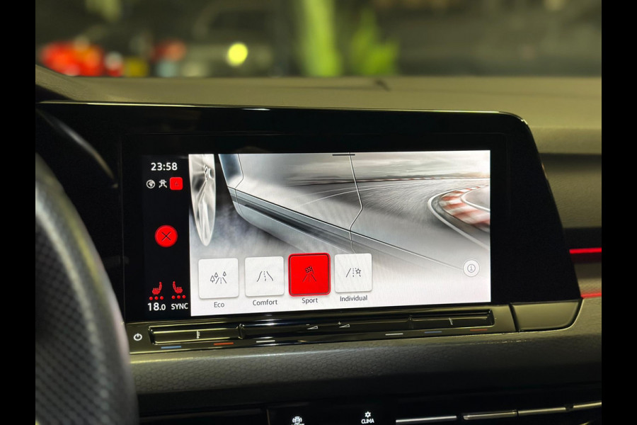 Volkswagen Golf 2.0 TSI GTI|PANO|HEAD UP|FULL OPTION Volkswagen Golf 2.0 TSI GTI|PANO|HEAD UP|FULL OPTION