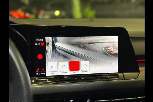 Volkswagen Golf 2.0 TSI GTI|PANO|HEAD UP|FULL OPTION Volkswagen Golf 2.0 TSI GTI|PANO|HEAD UP|FULL OPTION