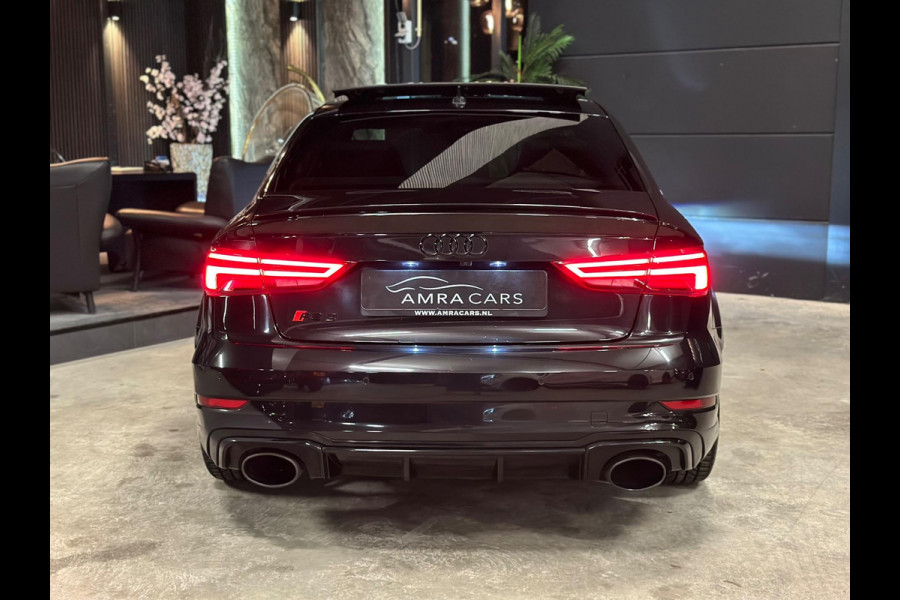 Audi A3 Limousine 2.5 TFSI RS 3 quattro|PANO|BOMVOL|ABT|DEALER OND. Audi A3 Limousine 2.5 TFSI RS 3 quattro|PANO|BOMVOL|ABT|DEALER OND.