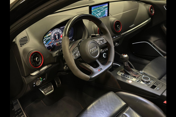 Audi A3 Limousine 2.5 TFSI RS 3 quattro|PANO|BOMVOL|ABT|DEALER OND. Audi A3 Limousine 2.5 TFSI RS 3 quattro|PANO|BOMVOL|ABT|DEALER OND.