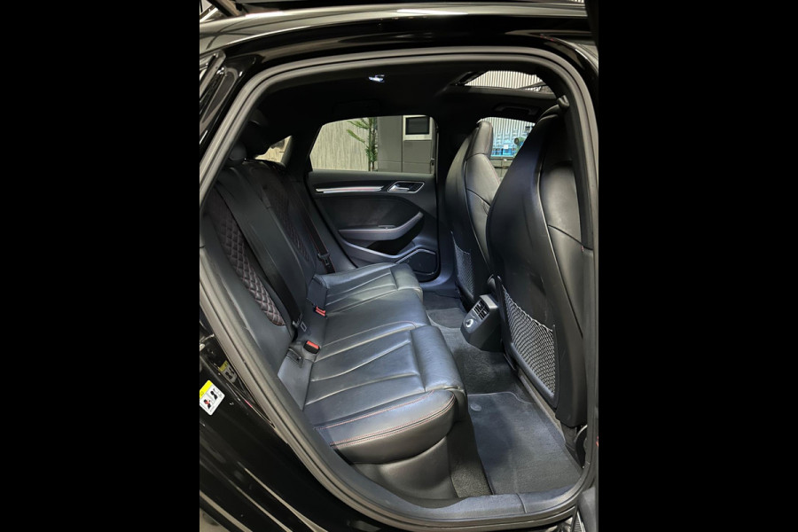 Audi A3 Limousine 2.5 TFSI RS 3 quattro|PANO|BOMVOL|ABT|DEALER OND. Audi A3 Limousine 2.5 TFSI RS 3 quattro|PANO|BOMVOL|ABT|DEALER OND.