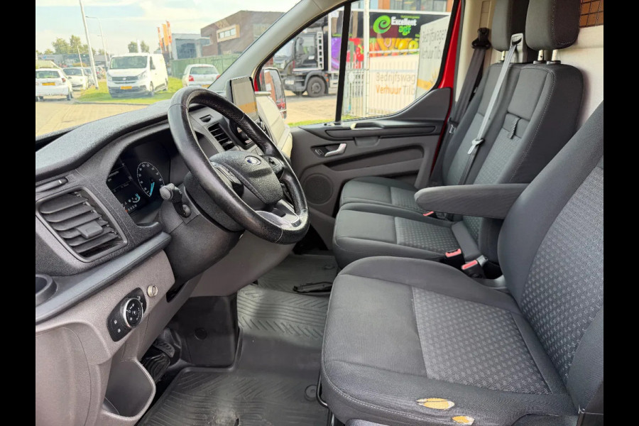 Ford Transit Custom 340 2.0 TDCI L2H1 Automatic Trend Navi, Camera, 2 Slding Doors Ford Transit Custom 340 2.0 TDCI L2H1 Automatic Trend Navi, Camera, 2 Slding Doors