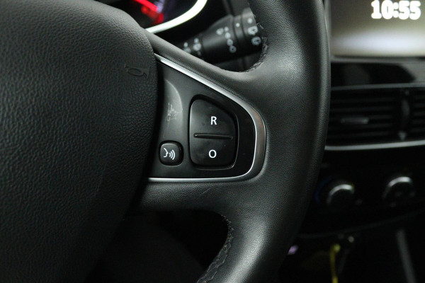 Renault Clio Estate 0.9 TCe Limited (TREKHAAK, NAVIGATIE, PARKEERSENSOREN, BLUETOOTH, CRUISE CONTROL)