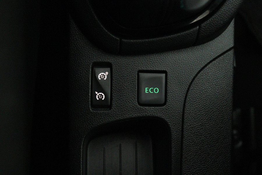 Renault Clio Estate 0.9 TCe Limited (TREKHAAK, NAVIGATIE, PARKEERSENSOREN, BLUETOOTH, CRUISE CONTROL)