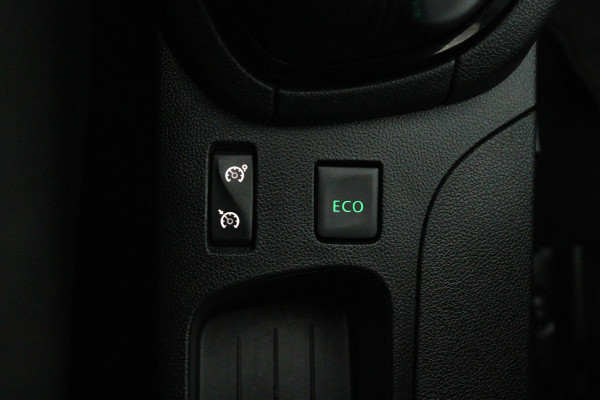 Renault Clio Estate 0.9 TCe Limited (TREKHAAK, NAVIGATIE, PARKEERSENSOREN, BLUETOOTH, CRUISE CONTROL)