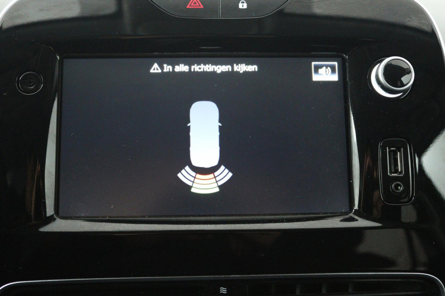 Renault Clio Estate 0.9 TCe Limited (TREKHAAK, NAVIGATIE, PARKEERSENSOREN, BLUETOOTH, CRUISE CONTROL)