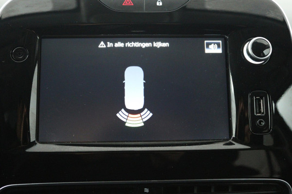 Renault Clio Estate 0.9 TCe Limited (TREKHAAK, NAVIGATIE, PARKEERSENSOREN, BLUETOOTH, CRUISE CONTROL)