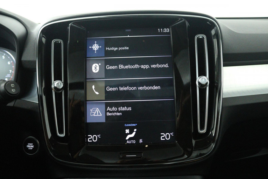 Volvo XC40 2.0 T4 Momentum (PANORAMADAK, DIGITALE COCKPIT, CAMERA, NAVIGATIE, ELEKTR STOELEN, PARKEERSENSOREN, NL-AUTO)