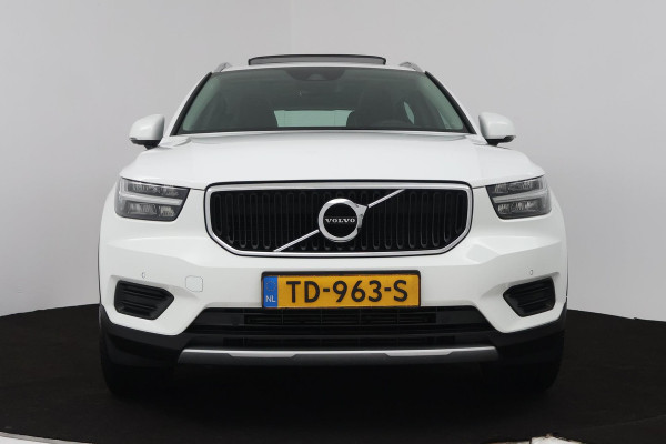 Volvo XC40 2.0 T4 Momentum (PANORAMADAK, DIGITALE COCKPIT, CAMERA, NAVIGATIE, ELEKTR STOELEN, PARKEERSENSOREN, NL-AUTO)