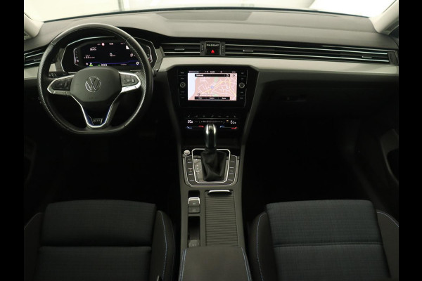 Volkswagen Passat 1.4 TSI PHEV GTE | Trekhaak | Stoelverwarming | Virtual Cockpit | Massage | Camera | Carplay | Adaptive cruise | ErgoComfort | Matrix LED | Plug In Volkswagen Passat 1.4 TSI PHEV GTE | Trekhaak | Stoelverwarming | Virtual Cockpit | Massage | Camera | Carplay | Adaptive cruise | ErgoComfort | Matrix LED | Plug In