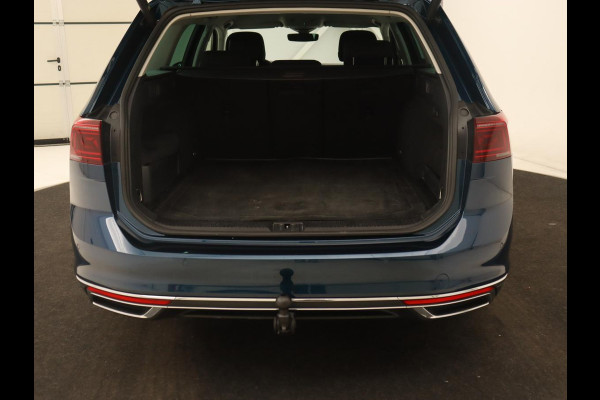 Volkswagen Passat 1.4 TSI PHEV GTE | Trekhaak | Stoelverwarming | Virtual Cockpit | Massage | Camera | Carplay | Adaptive cruise | ErgoComfort | Matrix LED | Plug In Volkswagen Passat 1.4 TSI PHEV GTE | Trekhaak | Stoelverwarming | Virtual Cockpit | Massage | Camera | Carplay | Adaptive cruise | ErgoComfort | Matrix LED | Plug In