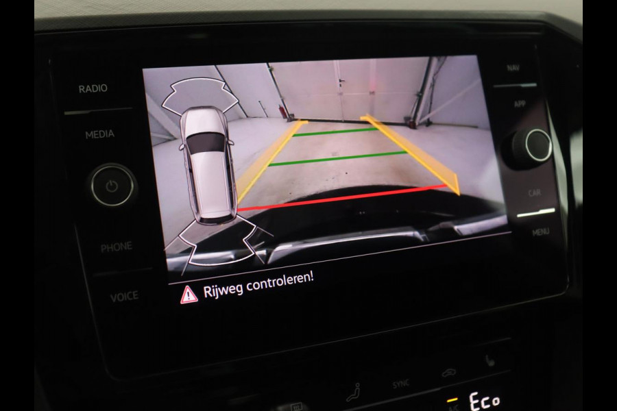 Volkswagen Passat 1.4 TSI PHEV GTE | Trekhaak | Stoelverwarming | Virtual Cockpit | Massage | Camera | Carplay | Adaptive cruise | ErgoComfort | Matrix LED | Plug In Volkswagen Passat 1.4 TSI PHEV GTE | Trekhaak | Stoelverwarming | Virtual Cockpit | Massage | Camera | Carplay | Adaptive cruise | ErgoComfort | Matrix LED | Plug In
