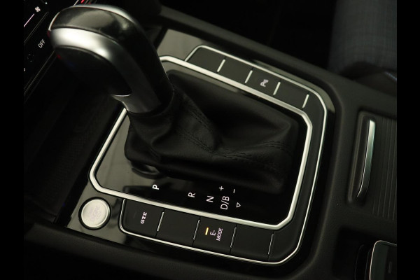 Volkswagen Passat 1.4 TSI PHEV GTE | Trekhaak | Stoelverwarming | Virtual Cockpit | Massage | Camera | Carplay | Adaptive cruise | ErgoComfort | Matrix LED | Plug In Volkswagen Passat 1.4 TSI PHEV GTE | Trekhaak | Stoelverwarming | Virtual Cockpit | Massage | Camera | Carplay | Adaptive cruise | ErgoComfort | Matrix LED | Plug In
