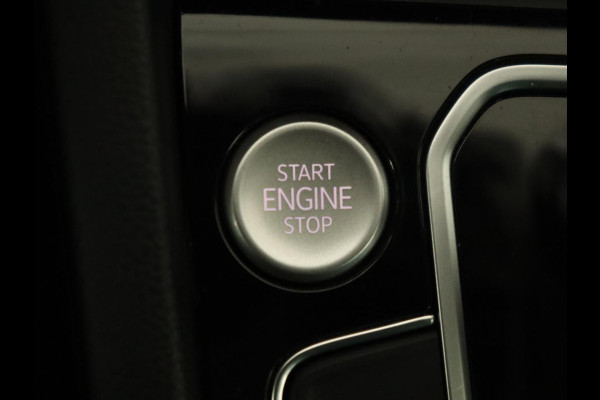 Volkswagen Passat 1.4 TSI PHEV GTE | Trekhaak | Stoelverwarming | Virtual Cockpit | Massage | Camera | Carplay | Adaptive cruise | ErgoComfort | Matrix LED | Plug In Volkswagen Passat 1.4 TSI PHEV GTE | Trekhaak | Stoelverwarming | Virtual Cockpit | Massage | Camera | Carplay | Adaptive cruise | ErgoComfort | Matrix LED | Plug In