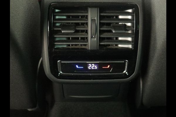 Volkswagen Passat 1.4 TSI PHEV GTE | Trekhaak | Stoelverwarming | Virtual Cockpit | Massage | Camera | Carplay | Adaptive cruise | ErgoComfort | Matrix LED | Plug In Volkswagen Passat 1.4 TSI PHEV GTE | Trekhaak | Stoelverwarming | Virtual Cockpit | Massage | Camera | Carplay | Adaptive cruise | ErgoComfort | Matrix LED | Plug In