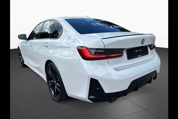 BMW 3-serie 330iA M-SPORT Pro ** LED, LC Prof, SCHUIF/KANTEL, ACC, 19-inch LMV, HuD, H&K Sound ** € 21.750,= onder NP - 1e EIG - UNFALLFREI ** ** INFORMEER OOK NAAR ONZE AANTREKKELIJKE FINANCIAL-LEASE TARIEVEN ** BMW 3-serie 330iA M-SPORT Pro ** LED, LC Prof, SCHUIF/KANTEL, ACC, 19-inch LMV, HuD, H&K Sound ** € 21.750,= onder NP - 1e EIG - UNFALLFREI ** ** INFORMEER OOK NAAR ONZE AANTREKKELIJKE FINANCIAL-LEASE TARIEVEN **