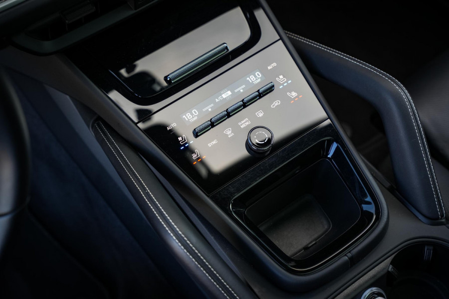 Porsche Cayenne Coupé 3.0 E-Hybrid SportDesign Carbon | 4x Display incl. Passagiersdisplay & HUD Bose 22””