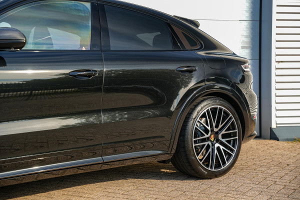 Porsche Cayenne Coupé 3.0 E-Hybrid SportDesign Carbon | 4x Display incl. Passagiersdisplay & HUD Bose 22””